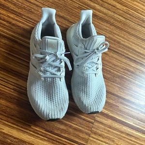 Men’s Triple White Ultraboosts